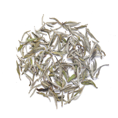 White Tea Fuding Organic Green Pekoe Silver Needle Loose Leaf Tea Chinese Tea 50g 1.76 oz